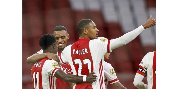 Los jugadores del Ajax Amsterdam no estarán en el Manchester United este año